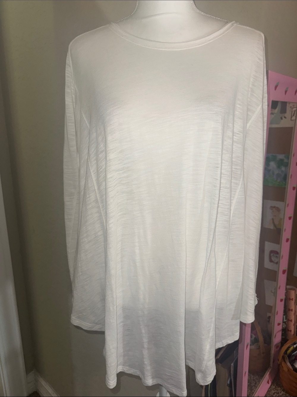 NWOT We the Free Women's Ivory  Swing Top oversized flowy Sz XS pit2pit 26”